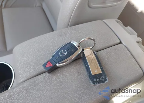 2013 Mercedes-Benz C 250 Luxury/Sport из США, поврежденный, VIN WDDGF4HB4DR268857